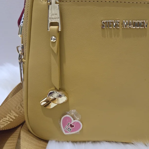 Steve Madden Yellow Backpack With Bag Charms NWT - Picture 2 of 6